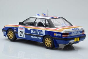 Subaru Legacy RS #21 C. McRae / D. Ringer RAC Rally 1991 IXO 1:18 18RMC080B Metall — bild 5 av 6