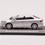 Toyota Avensis T270 Silver Minichamps 1:43