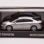 Toyota Avensis T270 Silver Minichamps 1:43 - image 4 of 4