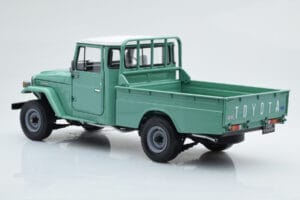 Toyota Land Cruiser 40 4x4 Pickup Grön Kyosho 1:18 08958FG Metall — bild 7 av 8