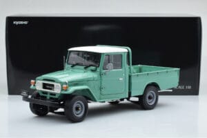 Toyota Land Cruiser 40 4x4 Pickup Grön Kyosho 1:18 08958FG Metall — bild 8 av 8