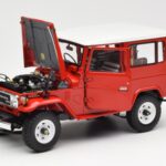 Toyota Land Cruiser FJ40 Van Röd Kyosho 1:18 08971R - image 2 of 8