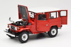 Toyota Land Cruiser FJ40 Van Röd Kyosho 1:18 08971R Metall — bild 2 av 8