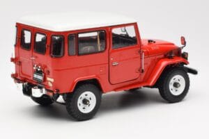 Toyota Land Cruiser FJ40 Van Röd Kyosho 1:18 08971R Metall — bild 3 av 8