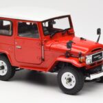 Toyota Land Cruiser FJ40 Van Röd Kyosho 1:18 08971R - image 6 of 8