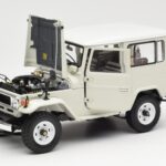 Toyota Land Cruiser FJ40 Van Vit Kyosho 1:18 08971W - image 2 of 8