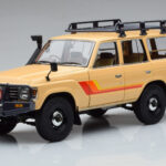Toyota Land Cruiser 60 Beige Med Tillval Kyosho 1:18