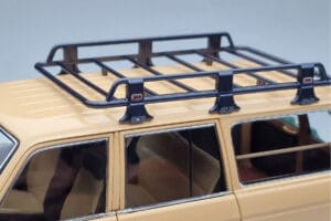 Toyota Land Cruiser 60 Beige Med Tillval Kyosho 1:18 08956XBE Metall — bild 8 av 12