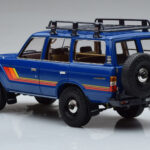 Toyota Land Cruiser 60 Blå Med Tillval Kyosho 1:18 - image 6 of 11