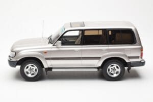 Toyota Land Cruiser HDJ80 Beige Metallic Otto 1:18 OT438 Resin — bild 3 av 6