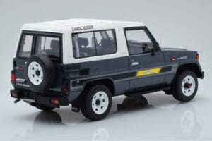 Toyota Land Cruiser LJ73 Grå Otto 1:18 OT437 Resin — bild 2 av 6