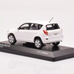 Toyota RAV4 XA30 Vit Minichamps 1:43 - image 3 of 4