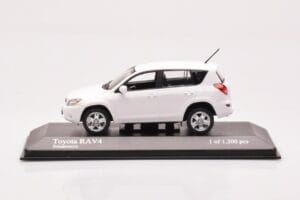 Toyota RAV4 XA30 Vit Minichamps 1:43