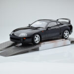 Toyota Supra A80 Svart LCD 1:18 - image 5 of 7