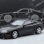 Toyota Supra A80 Svart LCD 1:18 - image 7 of 7