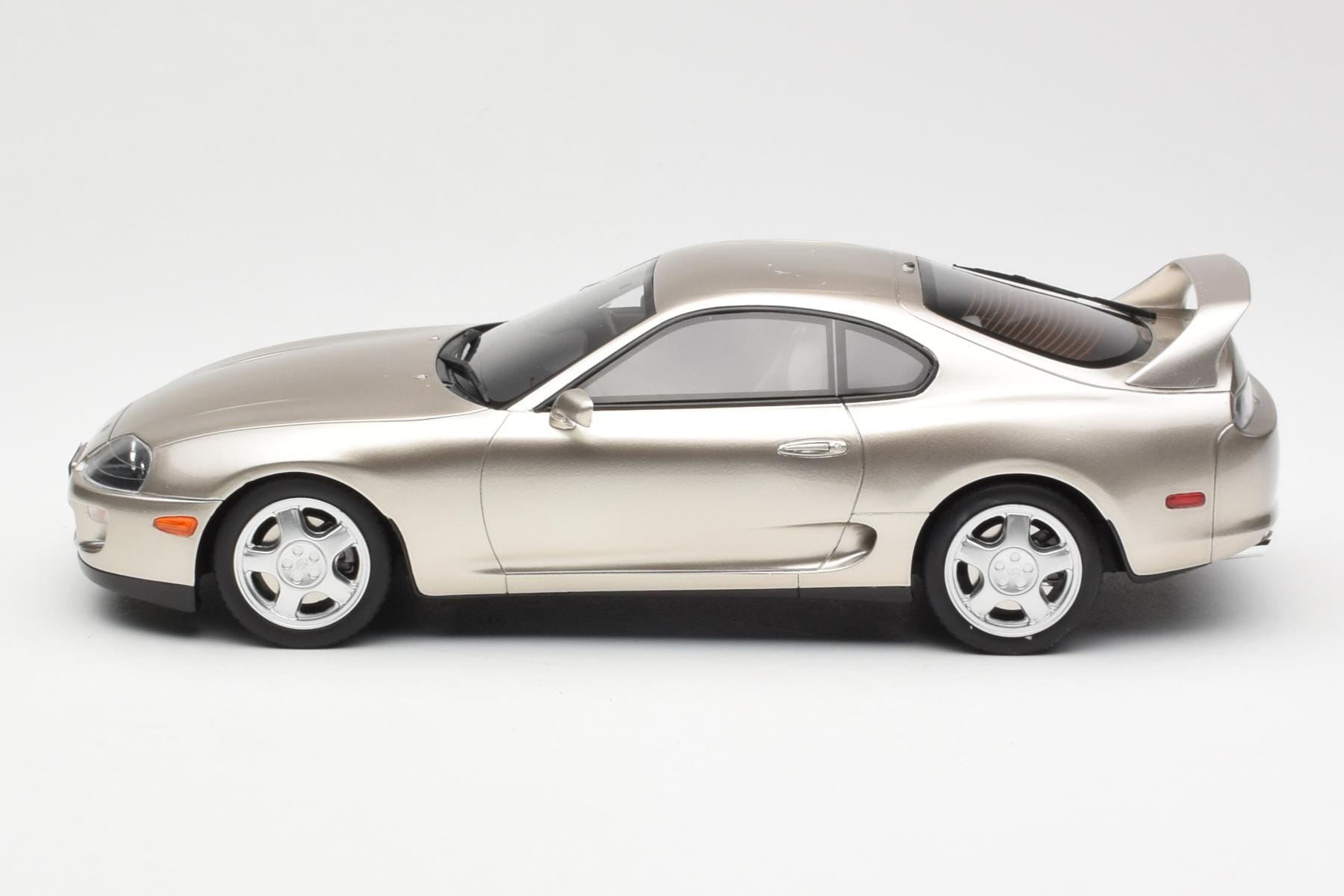 Toyota Supra A80 Silver Otto 1:18 OTM715 Resin — bild 3 av 6