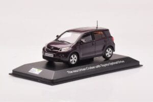 Toyota Urban Cruiser Lila Metallic Minichamps 1:43 403166963 Metall — bild 2 av 4