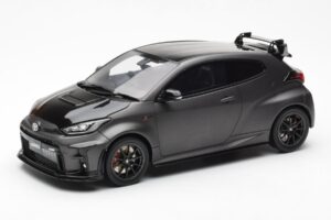 Toyota GR Yaris Circuit Package Svart Otto 1:18 OT1046