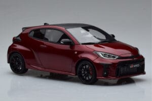 Toyota GR Yaris Röd Otto 1:18 OT1003 Resin — bild 4 av 6