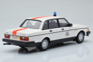 Volvo 240 GL Polis Belgien Minichamps 1:18 155171492 Metall — bild 2 av 6