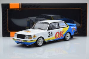Volvo 240 Turbo Beckers #24 P.G. Andersson Nurburgring 1985 IXO 1:18 18RMC105A Metall — bild 6 av 6