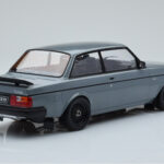 Volvo 240 Turbo Grå IXO 1:18 - image 2 of 6
