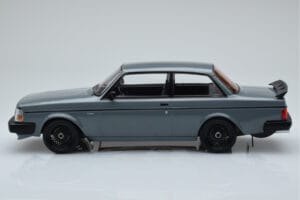 Volvo 240 Turbo Grå IXO 1:18 18CMC089 Metall — bild 3 av 6
