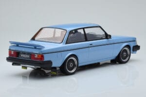 Volvo 240 Turbo Ljusblå IXO 1:18 18MCC090 Metall — bild 2 av 6