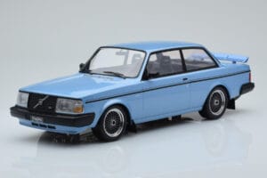 Volvo 240 Turbo Ljusblå IXO 1:18 18MCC090