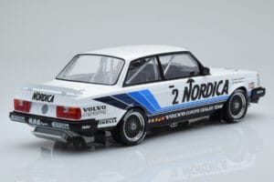 Volvo 240 Turbo Nordica #2 U. Granberg / T. Lindstrom ETCC Brno 1986 IXO 1:18 18RMC088 Metall — bild 2 av 6