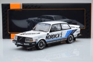 Volvo 240 Turbo Nordica #2 U. Granberg / T. Lindstrom ETCC Brno 1986 IXO 1:18 18RMC088 Metall — bild 6 av 6
