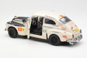 Volvo PV 544 Rally Revell 1:18 8922 Metall — bild 5 av 8