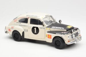 Volvo PV 544 Rally Revell 1:18 8922 Metall — bild 6 av 8