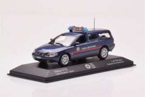 Volvo V70 Garde Frontiere Suisse Minichamps 1:43 430171899 Metall — bild 2 av 4