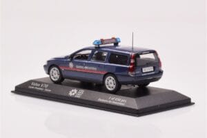 Volvo V70 Garde Frontiere Suisse Minichamps 1:43 430171899 Metall — bild 3 av 4