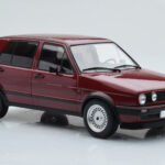 Volkswagen Golf GTI Mk2 Röd MCG 1:18 - image 4 of 6
