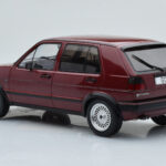 Volkswagen Golf GTI Mk2 Röd MCG 1:18 - image 5 of 6