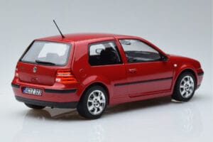 Volkswagen Golf Mk4 Röd Norev 1:18 188573 Metall — bild 3 av 7