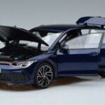 Volkswagen Golf GTI Mk8 Blå Norev 1:18 188594 Metall - image 2 of 7