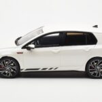 Volkswagen Golf GTI Mk8 Clubsport Vit Otto 1:18 - image 3 of 6