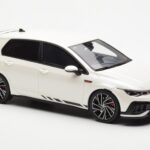 Volkswagen Golf GTI Mk8 Clubsport Vit Otto 1:18 - image 4 of 6