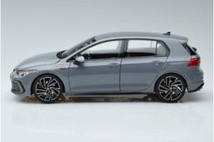 Volkswagen Golf GTI Mk8 Norev 1:18 188590 Metall — bild 4 av 7