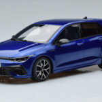 Volkswagen Golf Mk8 R Blå Otto 1:18