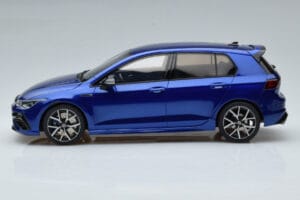 Volkswagen Golf Mk8 R Blå Otto 1:18 OT413 Resin — bild 3 av 6