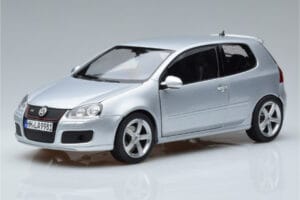 Volkswagen Golf GTI Mk5 Pirelli Edition Silver Norev 1:18 188425 Metall