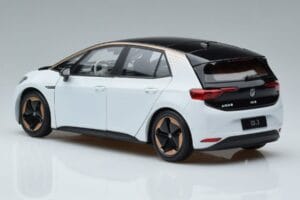 Volkswagen ID.3 Vit FAW 1:18 ZVN000001WEI Metall — bild 6 av 7