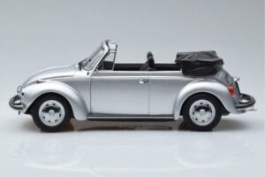 Volkswagen Beetle 1303 Cabriolet Silver Norev 1:18 188530 Metall — bild 3 av 6