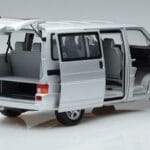 Volkswagen T4b Transporter Caravelle Minibus Schuco 1:18 450041500 Metall - image 2 of 8