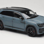 Volkswagen Teramont X Grå FAW 1:18 ZVB000003B Metall - image 6 of 8