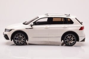 Volkswagen Tiguan R Vit Otto 1:18 OT1001 Resin — bild 3 av 6